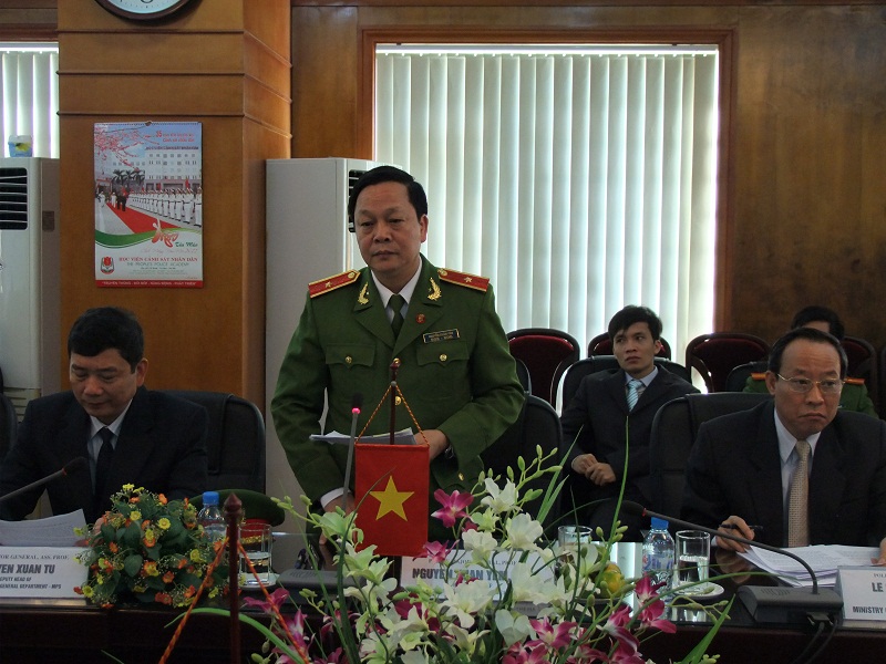 Giám đốc Học viện CSND Nguyễn Xuân Yêm phát biểu tại buổi làm việc