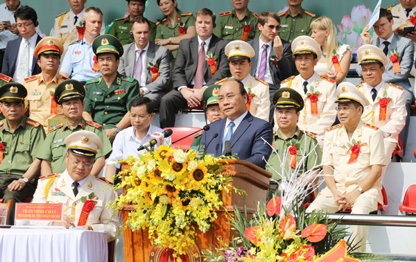 Thủ tướng Nguyễn Xuân Phúc phát biểu giao nhiệm vụ cho Học viện CSND