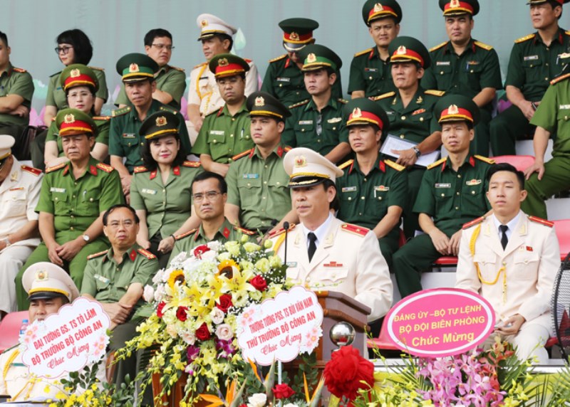 Thiếu tướng, GS.TS Trần Minh Hưởng, Giám đốc Học viện trình bày diễn văn khai giảng năm học mới