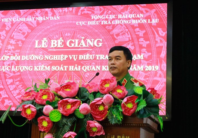 Thiếu tướng, GS.TS Nguyễn Đắc Hoan - Phó Giám đốc Học viện phát biểu tại Lễ bế giảng