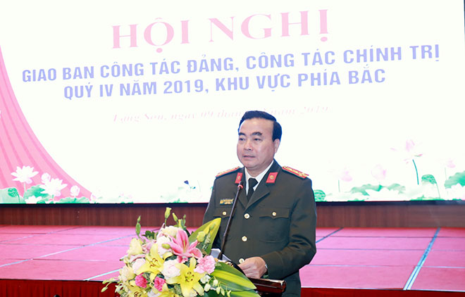 Đại tá Nguyễn trung Thực, Giám đốc Công an tỉnh Lạng Sơn phát biểu chào mừng.