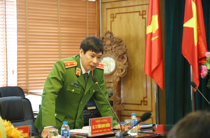 Thiếu tướng, GS. TS Trần Minh Hưởng, Giám đốc Học viện phát biểu tại buổi làm việc