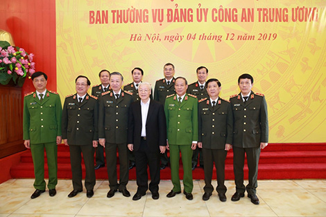 Tổng Bí thư, Chủ tịch nước Nguyễn Phú Trọng, Bộ trưởng Tô Lâm và các đại biểu tại Hội nghị Thường vụ Đảng ủy Công an Trung ương.