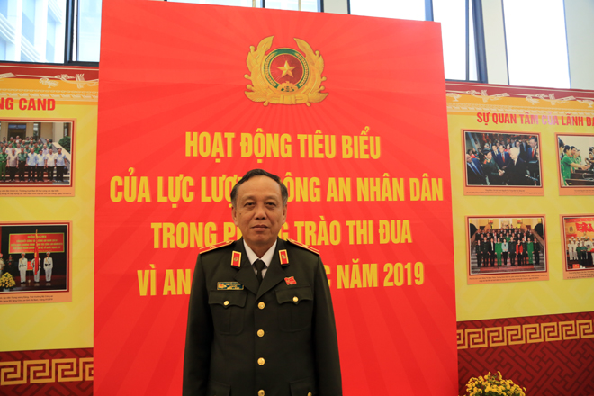 hiếu tướng Nguyễn Bá Nhiên,Giám đốc Công an tỉnh Bình Định