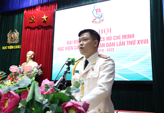 Đại úy Vũ Văn Thuận - Bí thư Đoàn Thanh niên Học viện CSND phát biểu tại Đại hội