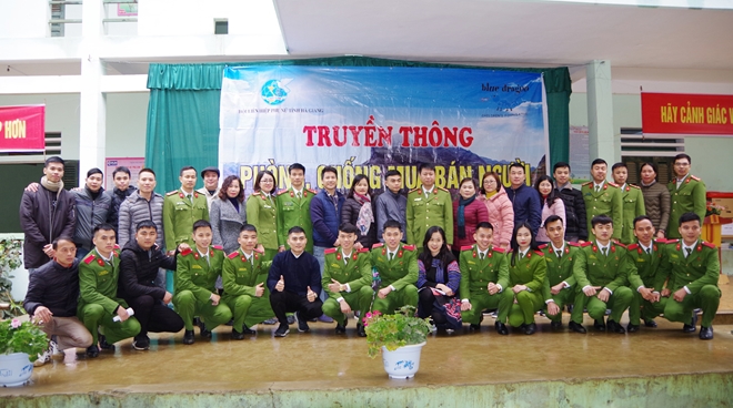 Đây là một trong những hoạt động thường xuyên của Học viên Học viện CSND phối hợp với Công an tỉnh và Hội Phụ nữ tỉnh Hà Giang.