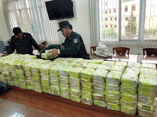 Cục Cảnh sát hình sự Bộ Công an phối hợp cùng Cảnh sát và Hải quan Philippines bắt giữ 276kg ma túy đá trong đường dây ma tuý khủng tại TPHCM