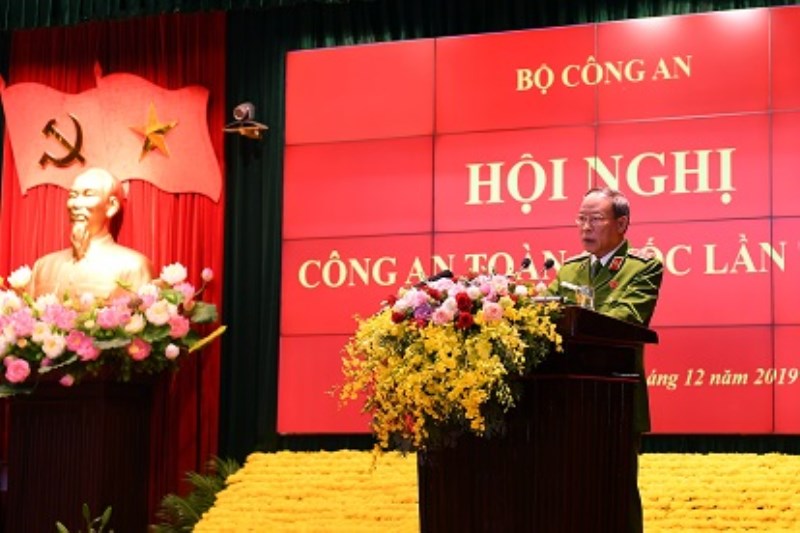 Thứ trưởng Lê Quý Vương điều hành phiên tham luận tại Hội nghị.