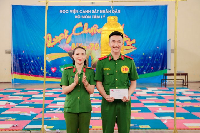 Thí sinh Nguyễn Trọng Hòa lớp B2D42 đạt giải Nhì của Hội thi