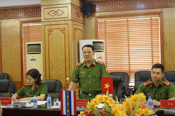 Đồng chí Thiếu tướng, PGS. TS Đặng Xuân Khang, Phó Giám đốc Học viện phát biểu tại buổi làm việc.
