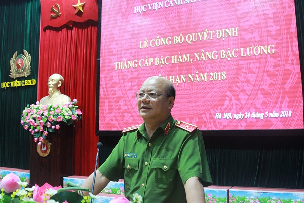Thiếu tướng, PGS.TS Trần Minh Chất, Phó Giám đốc Học viện CSND.