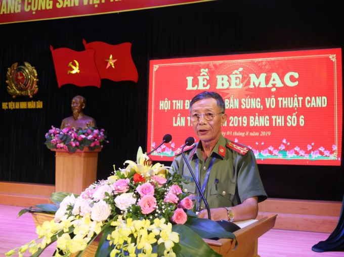 Đại tá Phạm Bá Hậu, Phó Cục trưởng Cục công tác Đảng và công tác chính trị công bố kết quả Bảng thi số 6