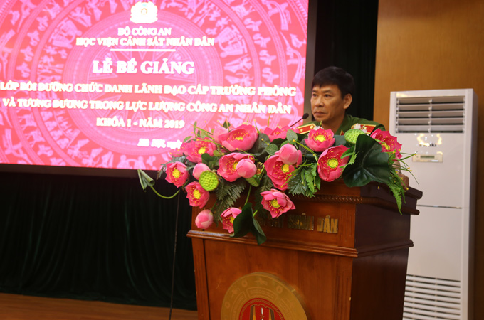 Thiếu tướng, GS. TS Trần Minh Hưởng Giám đốc Học viện phát biểu tại buổi lễ