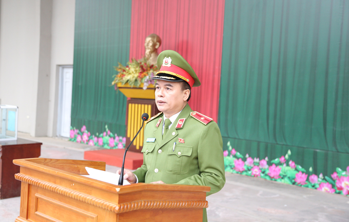 Thiếu tướng, GS. TS Nguyễn Đắc Hoan, Phó Giám đốc Học viện phát động cuộc quyên góp
