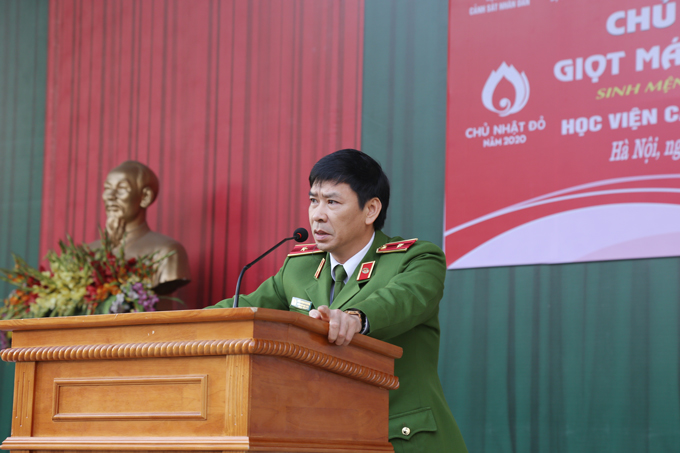 Thiếu tướng, GS.TS Trần Minh Hưởng, Giám đốc Học viện phát biểu tại Lễ mít tinh