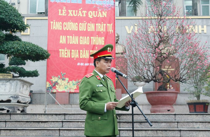 Thiếu tướng, GS.TS Nguyễn Đắc Hoan, Phó Giám đốc Học viện phát biểu tại lễ xuất quân