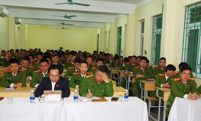 Khóa tập huấn bồi dưỡng kỹ năng tham dự phiên tòa cho Điều tra viên tại Công an tỉnh Hà Nam