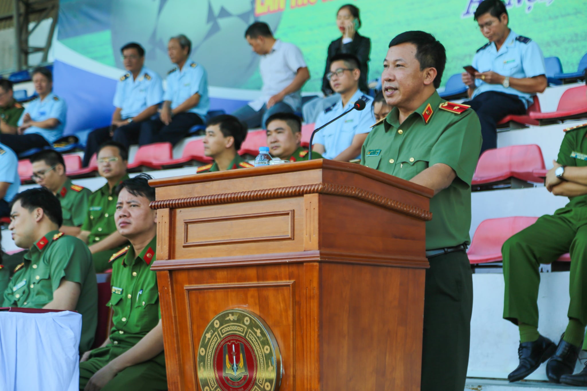 Thiếu tướng Nguyễn Công Bảy - Phó Cục trưởng Cục Công tác đảng và công tác chính trị phát biểu tại chương trình