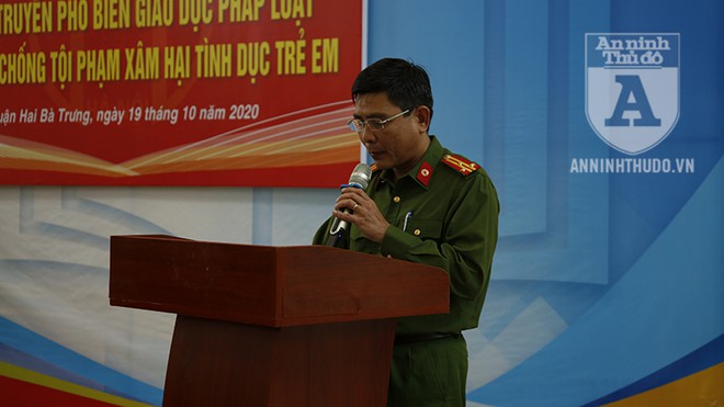 Thượng tá Nguyễn Thành Tín phát biểu tại chương trình