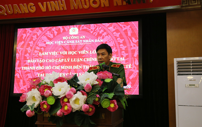 Thiếu tướng, GS.TS Trần Minh Hưởng - Giám đốc Học viện phát biểu tại buổi làm việc