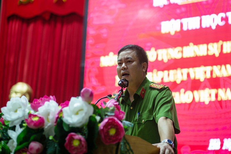 Đại tá, PGS.TS Phạm Công Nguyên - Phó Giám đốc Học viện phát biểu tại Hội thi