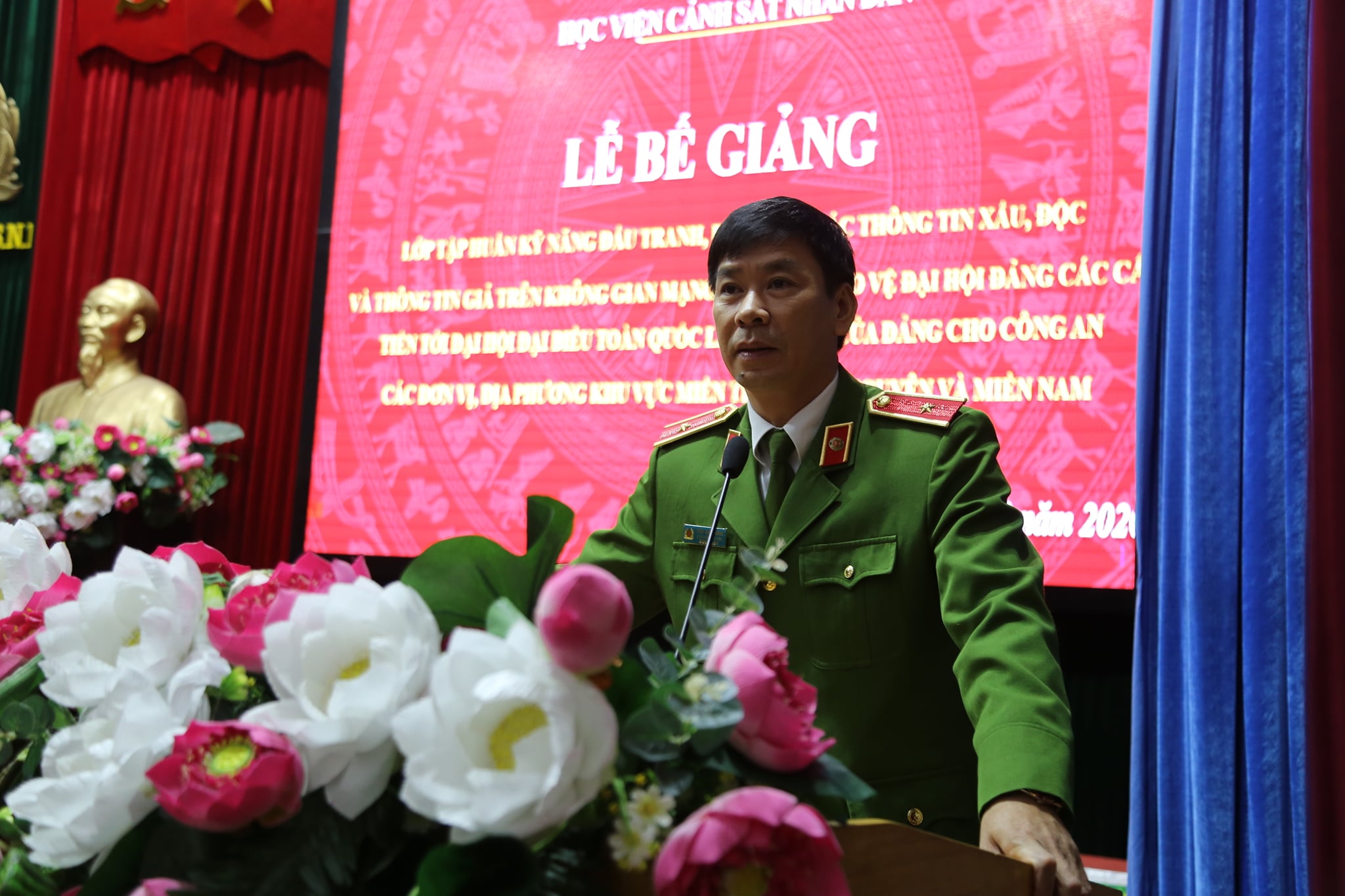 Thiếu tướng, GS.TS Trần Minh Hưởng - Giám đốc Học viện CSND phát biểu tại Lễ Bế giảng