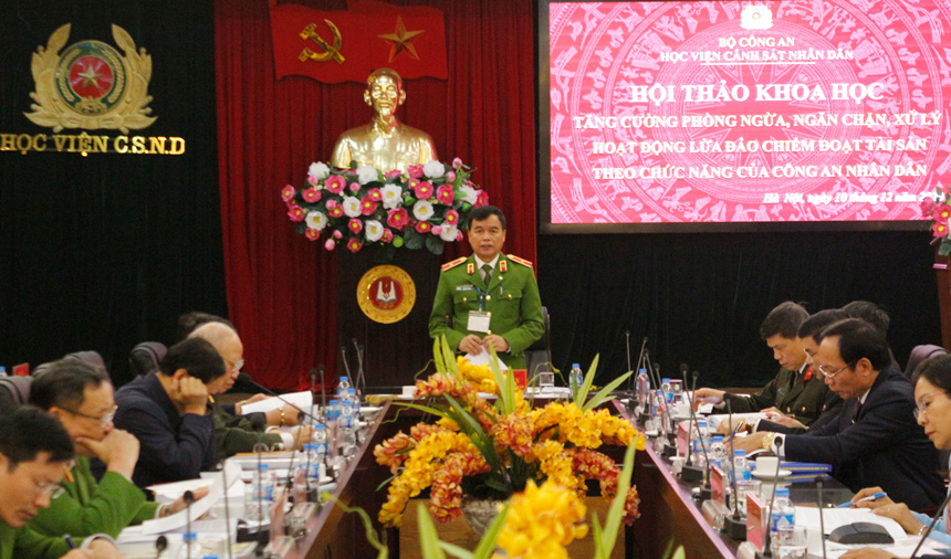 Thiếu tướng, GS.TS Nguyễn Đắc Hoan, Phó Giám đốc Học viện  chủ trì Hội thảo