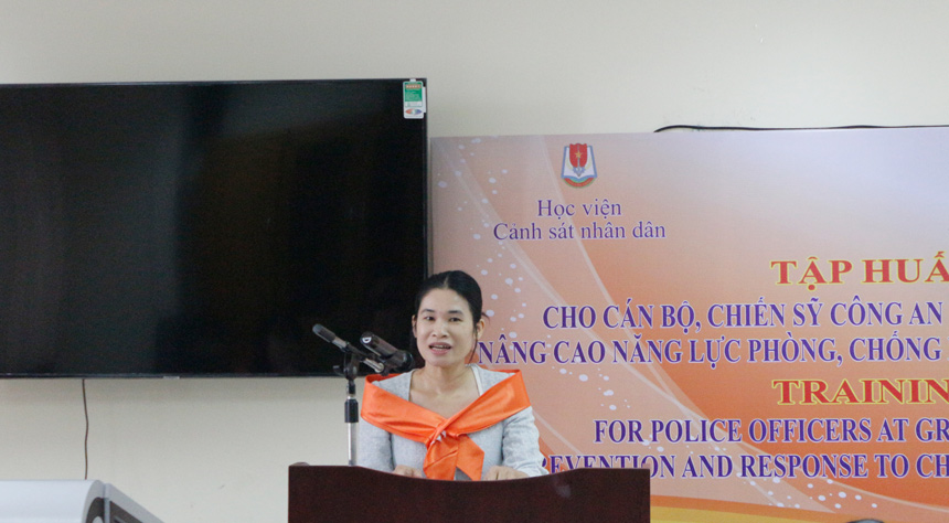 Bà Nguyễn Nguyệt Minh - Phụ trách Văn phòng UNODC Việt Nam phát biểu bế mạc khóa tập huấn