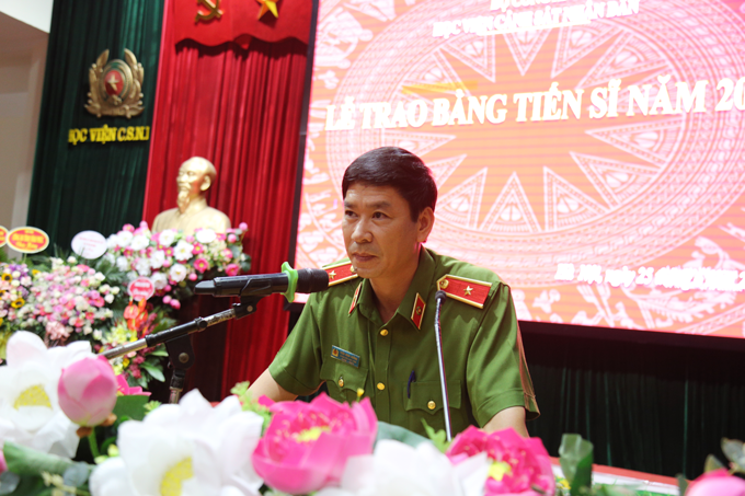 Thiếu tướng, GS.TS Trần Minh Hưởng, Giám đốc Học viện phát biểu tại buổi lễ
