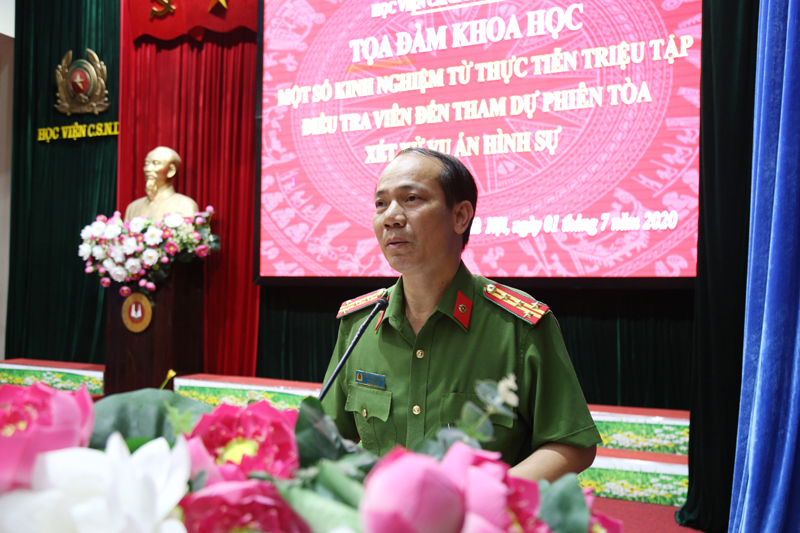 Đại tá, TS Trần Quang Huyên, Phó Giám đốc Học viện phát biểu tại chương trình