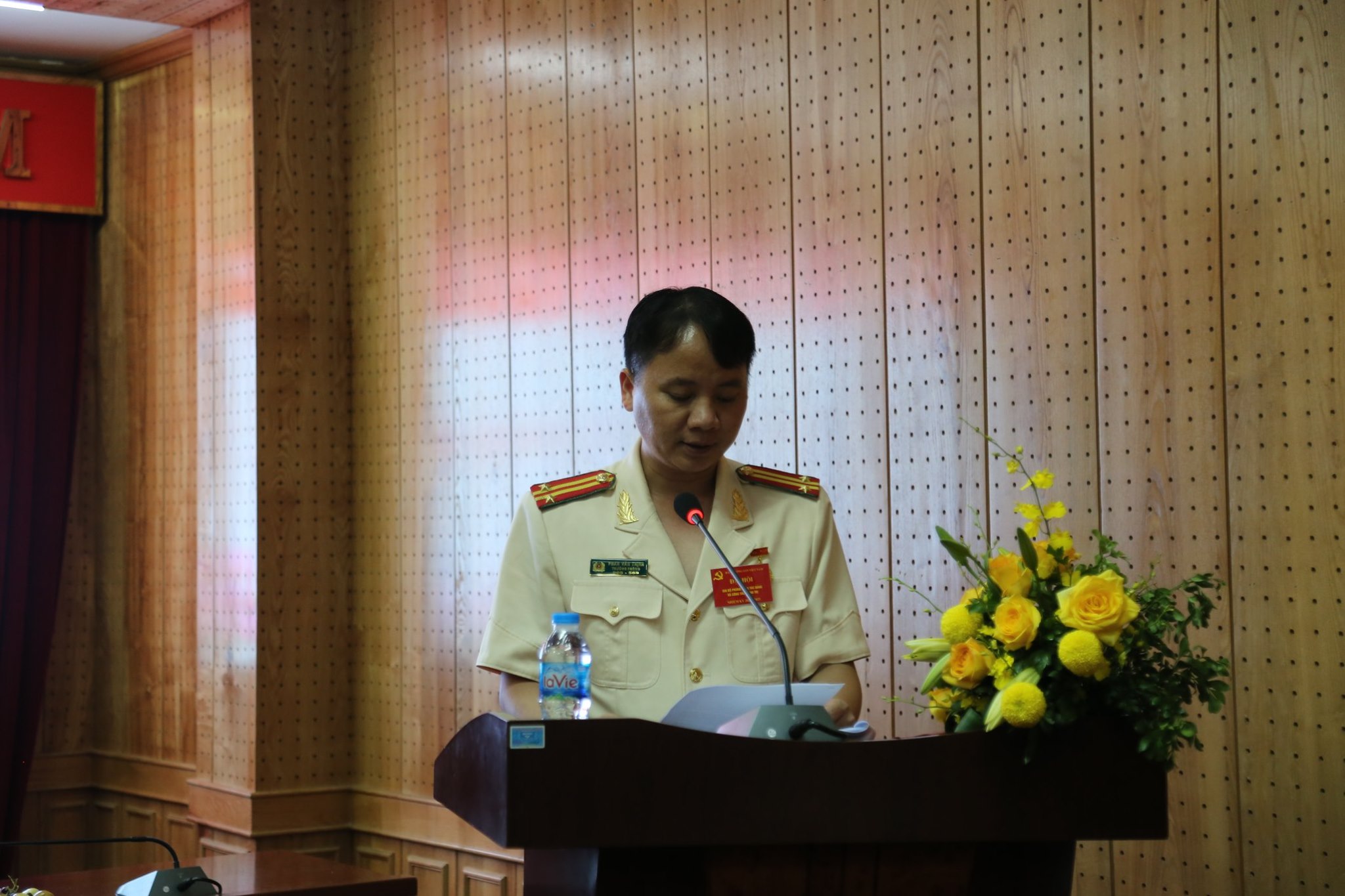 Trung tá, PGS.TS Phan Văn Thịnh, Trưởng Phòng CTĐ&CTCT đọc diễn văn bế mạc Đại hội