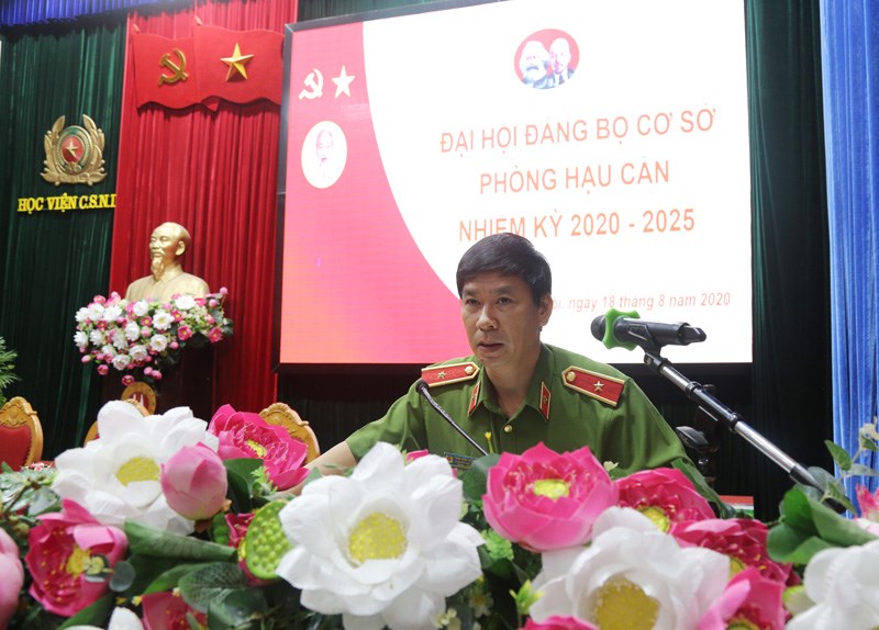 Thiếu tướng, GS.TS Trần Minh Hưởng, Bí thư Đảng ủy, Giám đốc Học viện CSND phát biểu chỉ đạo tại Đại hội