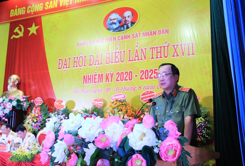 Thượng tướng, PGS.TS Nguyễn Văn Thành, Ủy viên Trung ương Đảng, Thứ trưởng Bộ Công an phát biểu chỉ đạo tại Đại hội