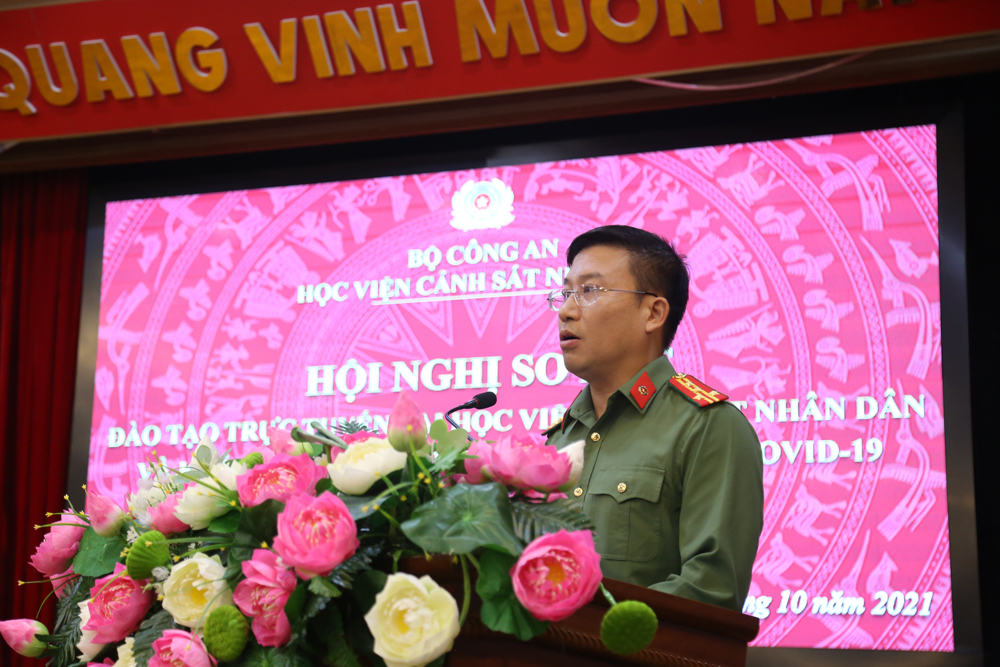 Đại tá Nguyễn Anh Tuấn, Phó Cục trưởng Cục Đào tạo, Bộ Công an phát biểu tại Hội nghị