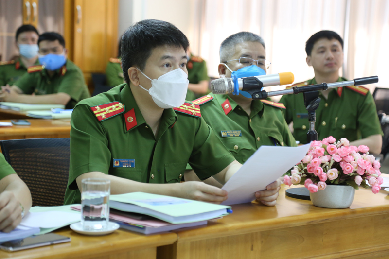 Đại tá, PGS.TS Trần Hồng Quang, Phó Giám đốc Học viện phát biểu tại lễ khai giảng khóa tập huấn