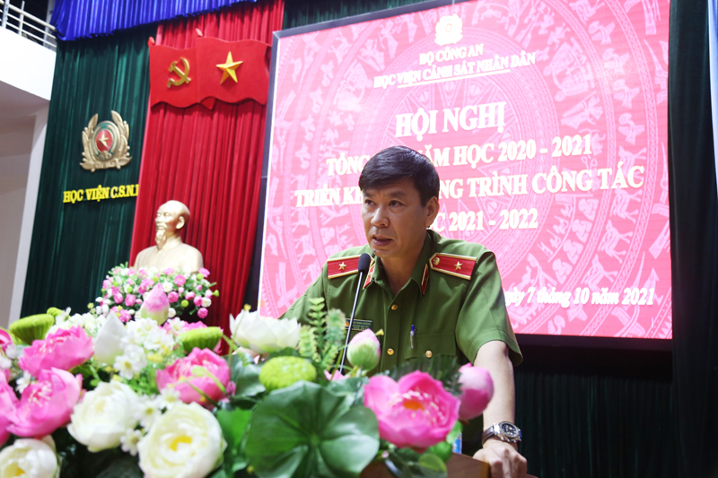 Thiếu tướng, GS.TS Trần Minh Hưởng, Giám đốc Học viện phát biểu tại Hội nghị