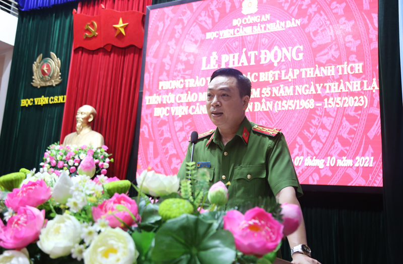 Đại tá, TS Nguyễn Đăng Sáu, Phó Giám đốc Học viện phát động phong trào thi đua đặc biệt chào mừng 55 năm ngày thành lập Học viện