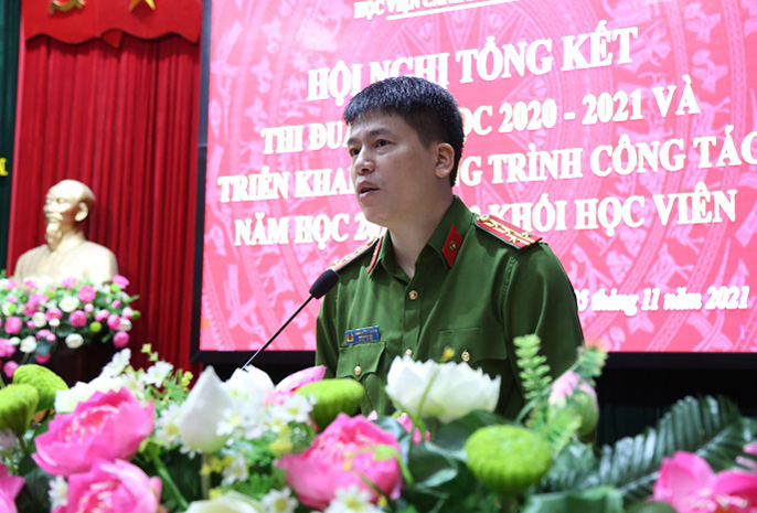Đại tá, PGS.TS Trần Hồng Quang, Phó Giám đốc Học phát biểu chỉ đạo tại Hội nghị