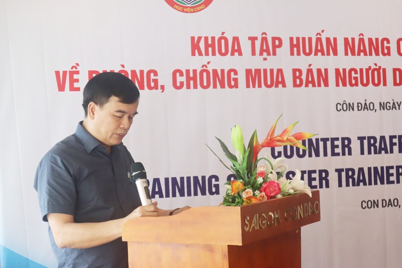 Thiếu tướng GS.TS Nguyễn Đắc Hoan - Phó Giám đốc Học viện phát biểu bế mạc Khóa tập huấn