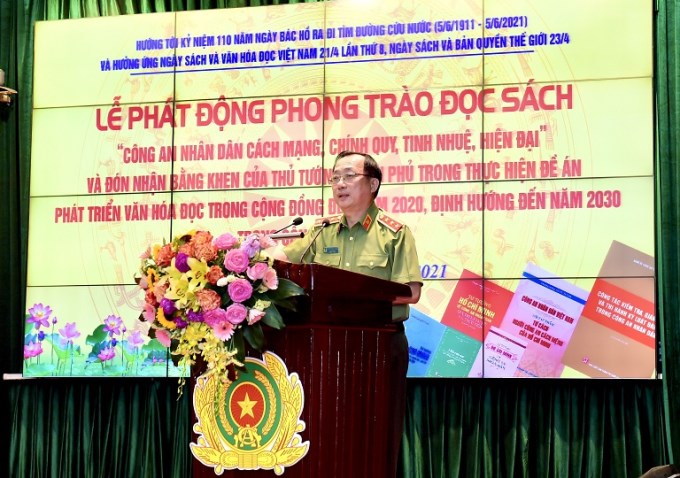 Thứ trưởng Nguyễn Văn Thành phát biểu phát động phong trào đọc sách trong Công an nhân dân