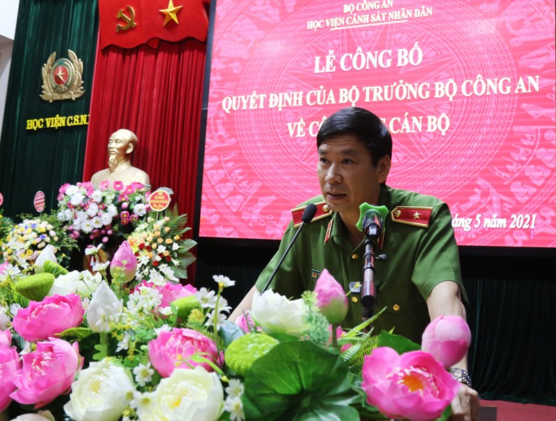 Thiếu tướng, GS.TS Trần Minh Hưởng - Bí thư Đảng ủy, Giám đốc Học viện phát biểu tại buổi lễ