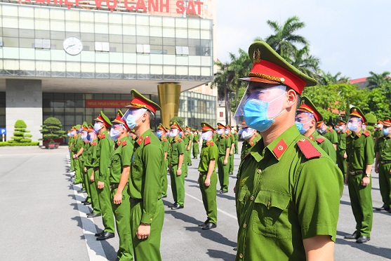 Những người "chia lửa" cùng Bắc Ninh chống dịch