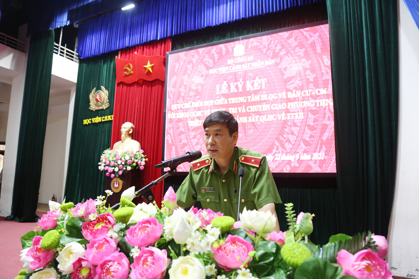 Thiếu tướng, GS.TS Trần Minh Hưởng, Giám đốc Học viện phát biểu bế mạc buổi lễ