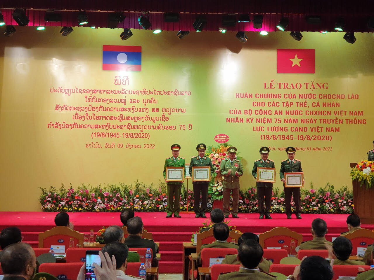Học viện CSND vinh dự được Nhà nước CHDCND Lào trao tặng Huân chương Tự do hạng Ba