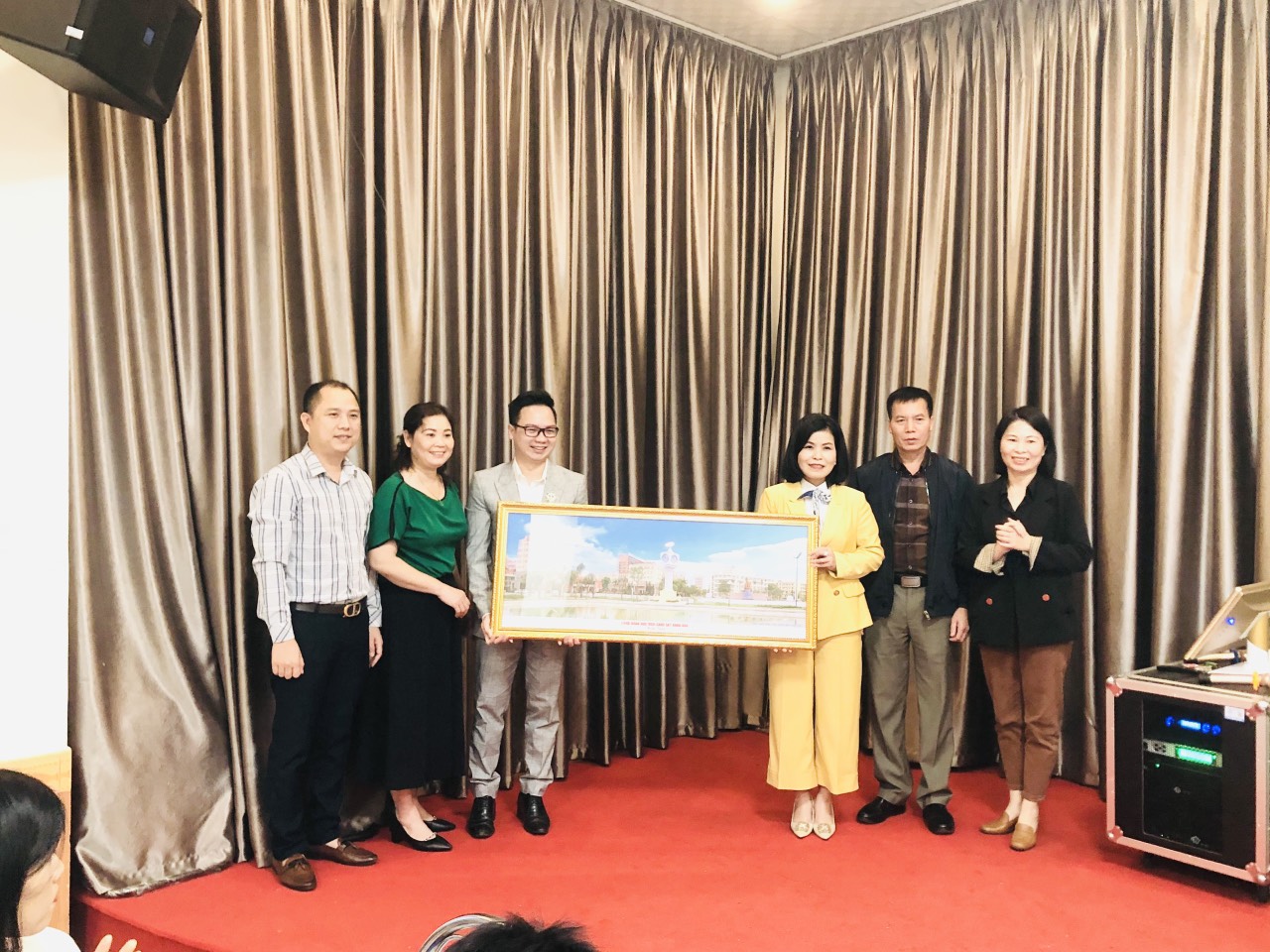 Công đoàn Học viện CSND giao lưu và tặng quà lưu niệm cho Công đoàn Công an tỉnh Lạng Sơn