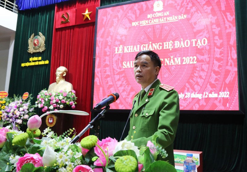 Thiếu tướng, GS.TS Nguyễn Đắc Hoan, Phó Giám đốc Học viện tuyên bố khai giảng hệ đào tạo Sau đại học năm 2022