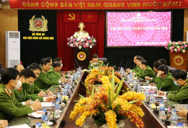 Thiếu tướng, GS. TS Trần Minh Hưởng, Giám đốc Học viện phát biểu chỉ đạo tại buổi gặp mặt đầu Xuân Nhâm Dần 2022