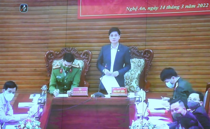 Đồng chí Ngọ Duy Hiểu phát biểu tham luận qua điểm cầu trực tuyến