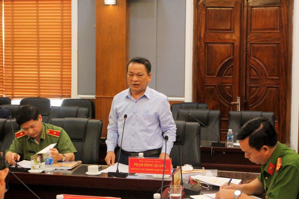 GS. TS Phạm Hồng Quang, Bí thư Đảng ủy, Chủ tịch Hội đồng Đại học Thái Nguyên phát biểu tại Hội thảo