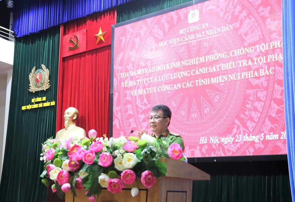 Đại tá, PGS. TS Hoàng Minh Thành, Phó Trưởng khoa Khoa Cảnh sát PCTP về ma túy, Học viện CSND phát biểu tại Tọa đàm